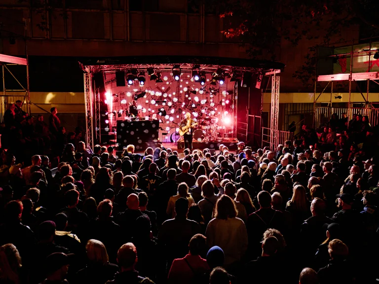 Fatoni bei Thalia Goes Open Air