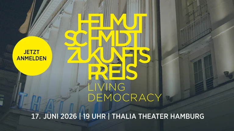 Bild des Thalia Theaters Hamburg mit Werbung für den Helmut Schmidt Zukunftspreis "Living Democracy" am 17. Juni 2026.