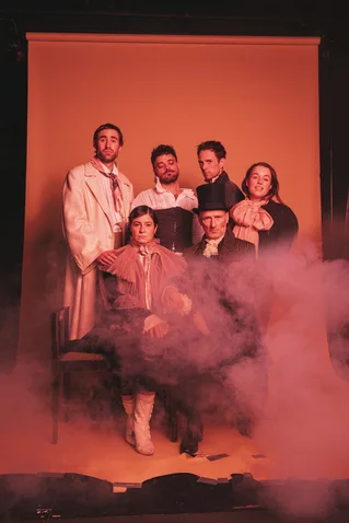 Hard Times, Zirkusfamilie