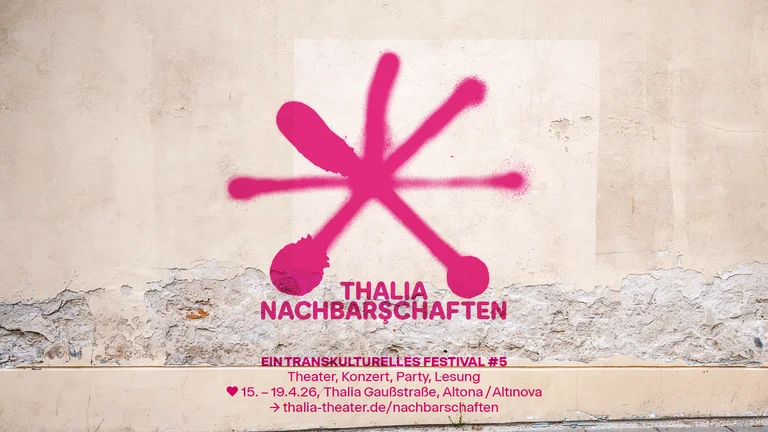 Graffito einer pinken Sternfigur auf einer Wand mit dem Text "Thalia Nachbarschaften" und Festivalinformationen darunter.